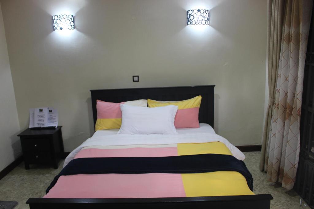 Montane Safaris Hotel